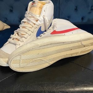 Vintage 77 Nike Blazer Mid Sneakers Red White Blue mens sz 10.5